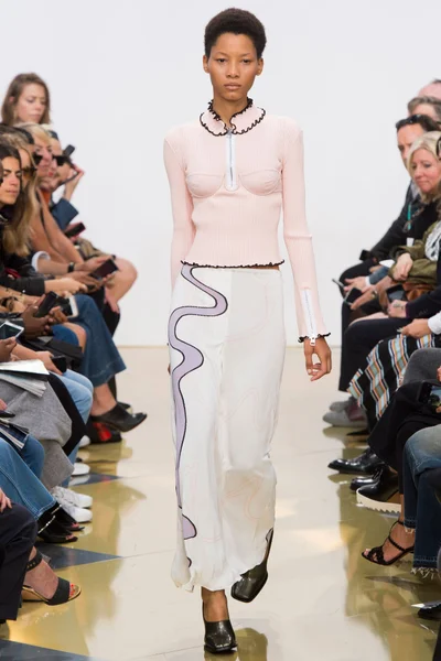 Look 33